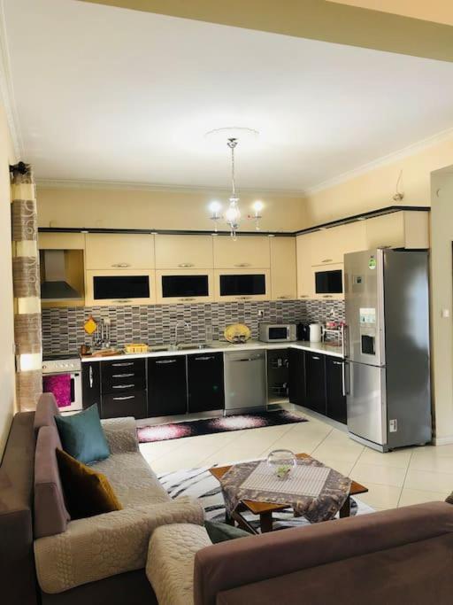 Villa Uklala Kamez Bagian luar foto