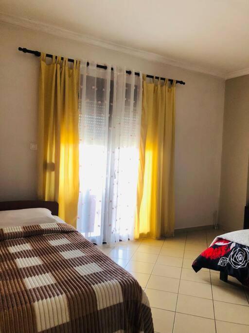 Villa Uklala Kamez Bagian luar foto